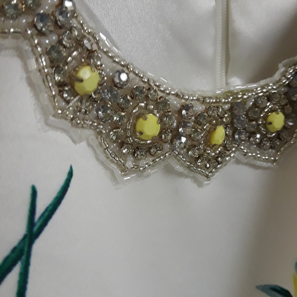 Sleeveless Floral Prom Dress - Picture 5 of 8